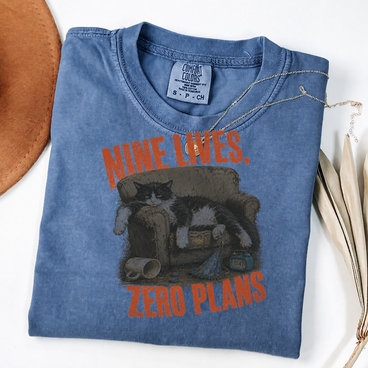 Nine Lives Zero Plans - Funny Vintage Cat Tee