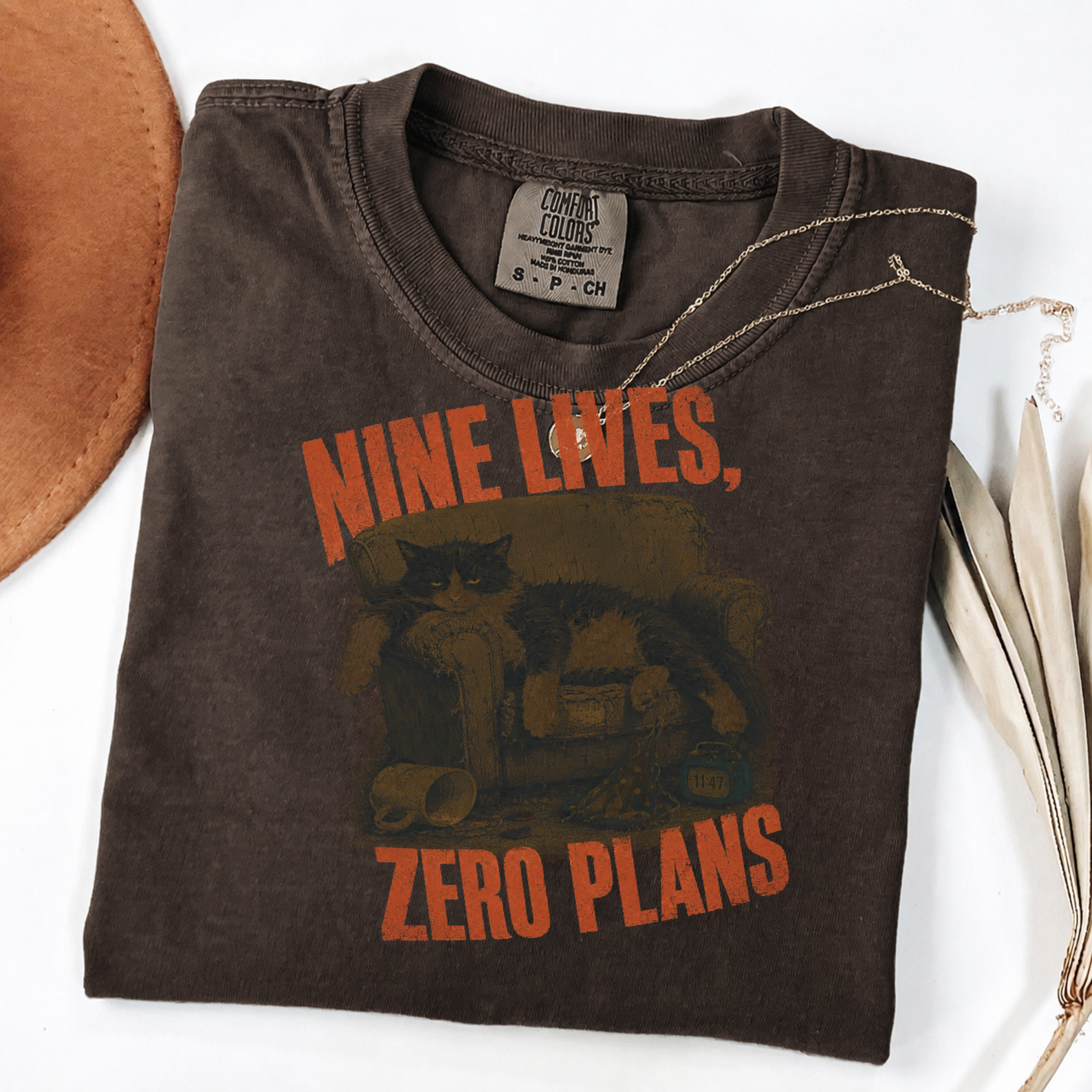 Nine Lives Zero Plans - Funny Vintage Cat Tee