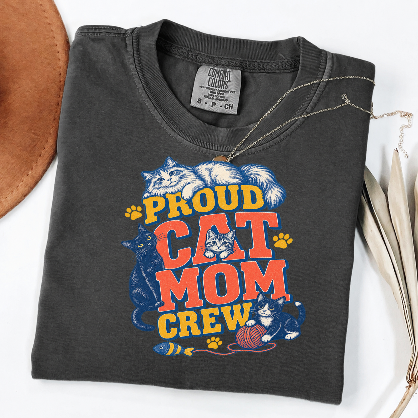 Proud Cat Mom Crew - Vintage Cat Lover Graphic Tee