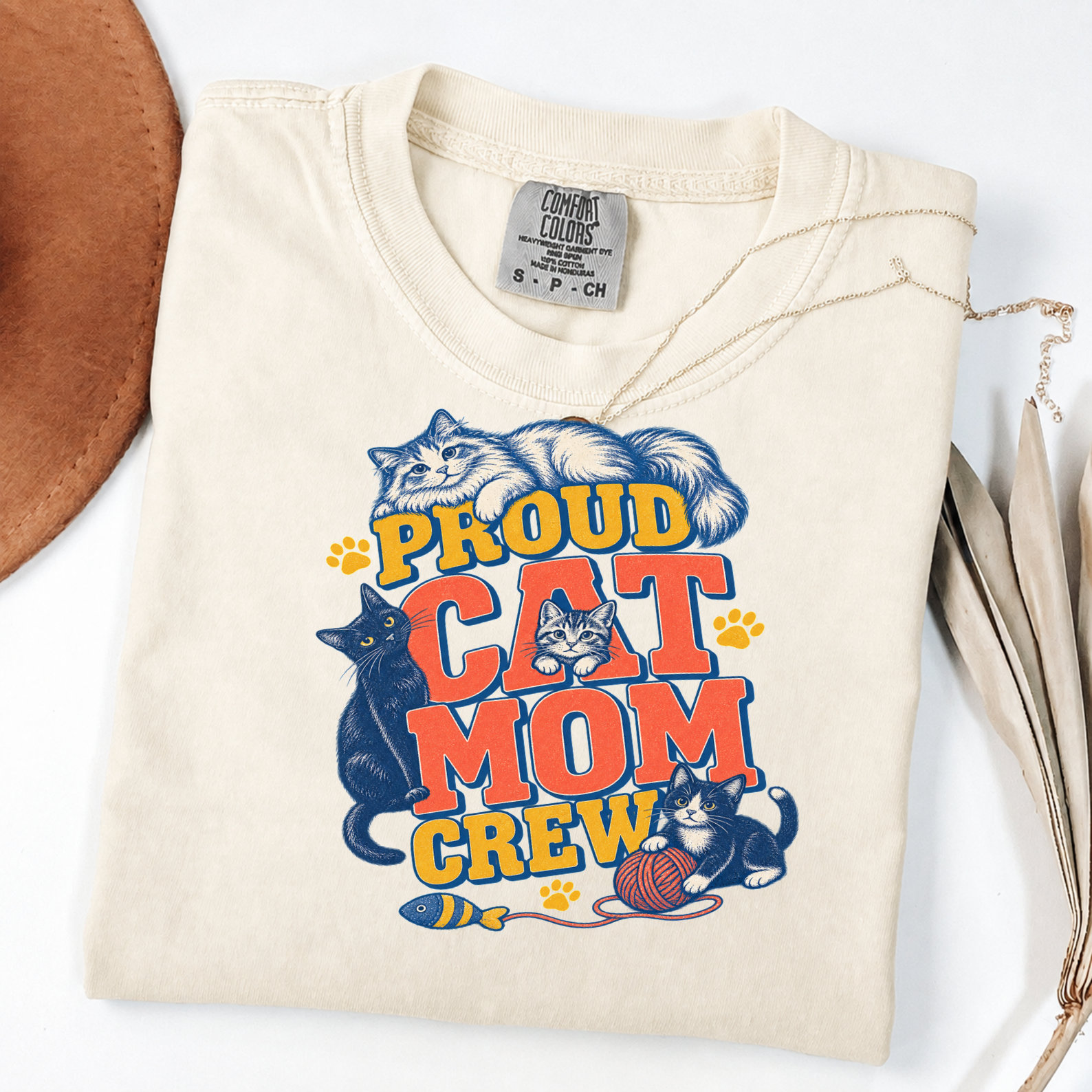Proud Cat Mom Crew - Vintage Cat Lover Graphic Tee