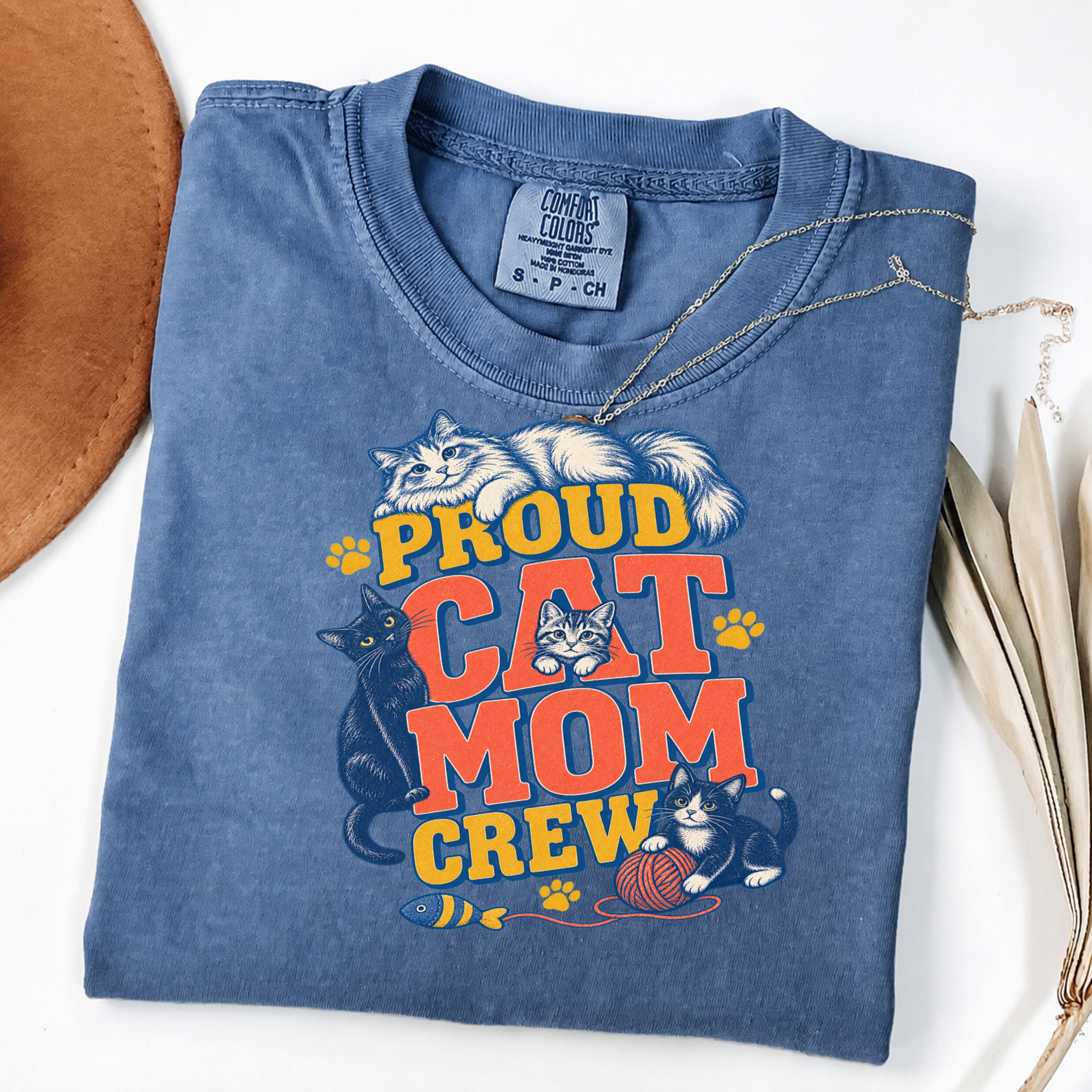 Proud Cat Mom Crew - Vintage Cat Lover Graphic Tee