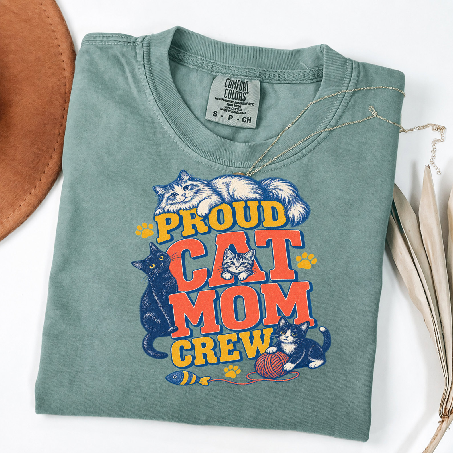 Proud Cat Mom Crew - Vintage Cat Lover Graphic Tee