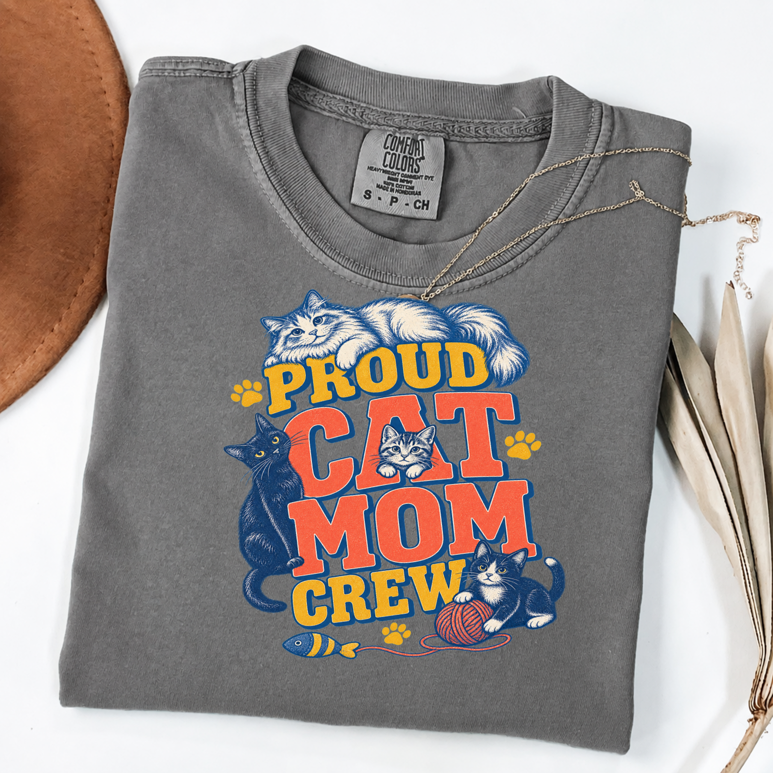 Proud Cat Mom Crew - Vintage Cat Lover Graphic Tee