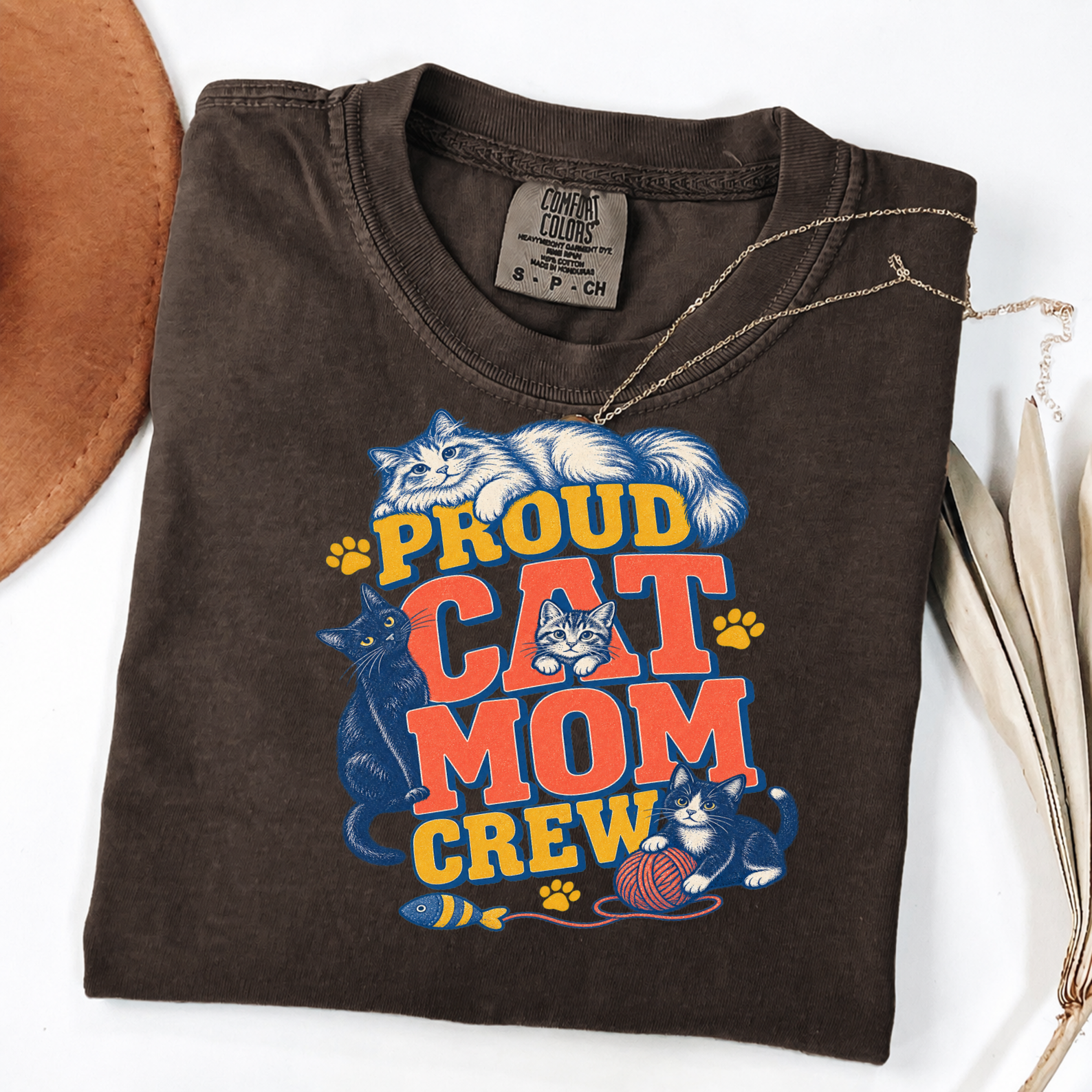 Proud Cat Mom Crew - Vintage Cat Lover Graphic Tee